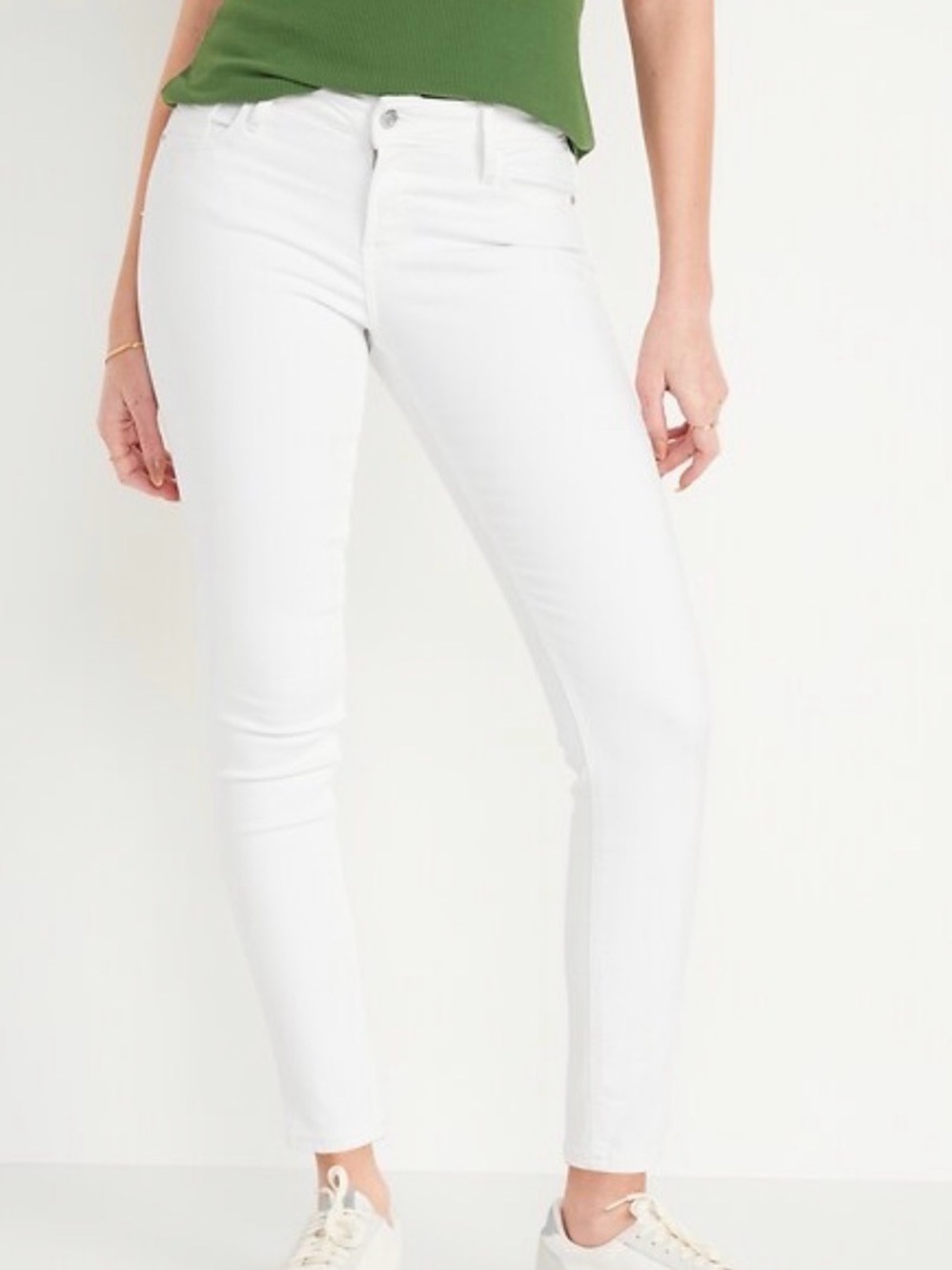 Old Navy Bright White Mid-Rise Rockstar Jeans Size 2 Excellent Condition